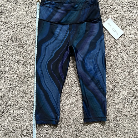 NWT Athleta Accelerate Geode Crop size Small. Approximate measurements in pics. - Picture 9 of 9